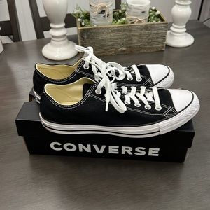 Converse All Star ox Black Mens 10 unisex women’s 12 Worn Once for photos